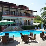 Hotel Pelli