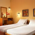 Hotel Pelli