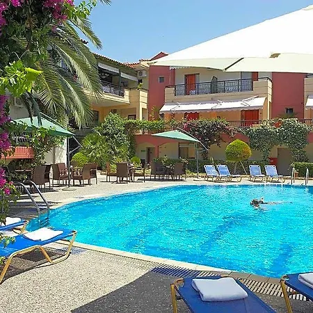 Hotel Pelli 3*