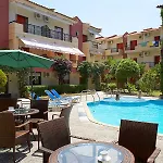 Pelli Hotel