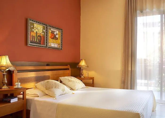 Hotel Pelli 3*