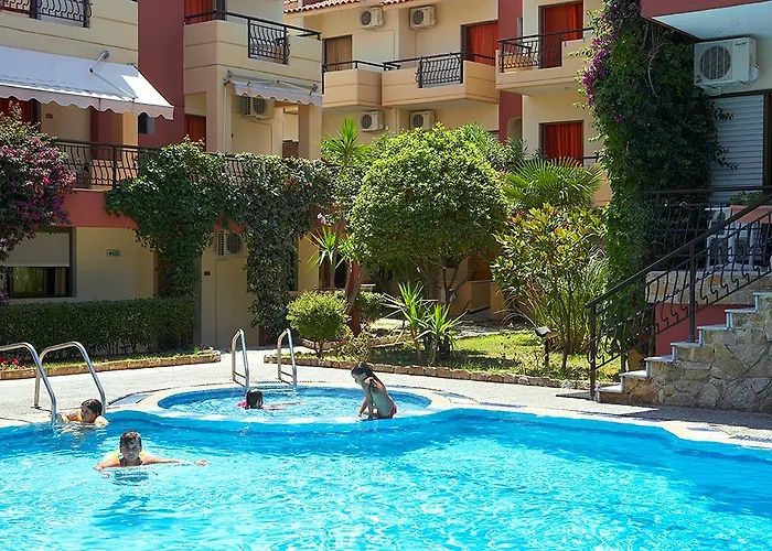 Hotel Pelli 3*